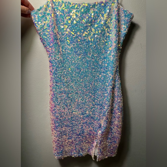 NWT Windsor Sequin Mini Dress Medium White Rainbow Glitter Party Club Bride Glam - Picture 10 of 15